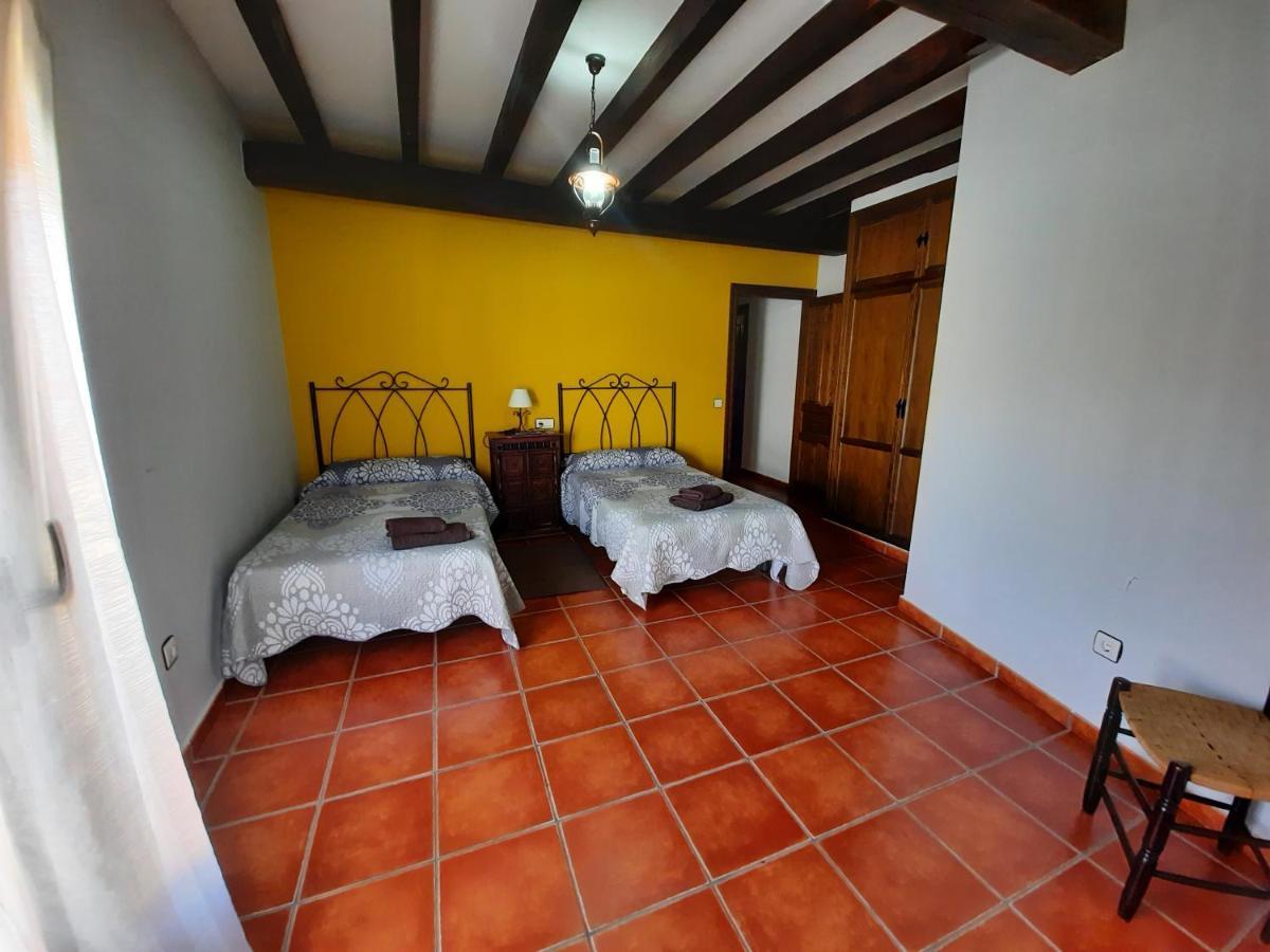 Casa Rural El Cano De Abajo อัลเดอานวยวา เดล กามิโน ภายนอก รูปภาพ
