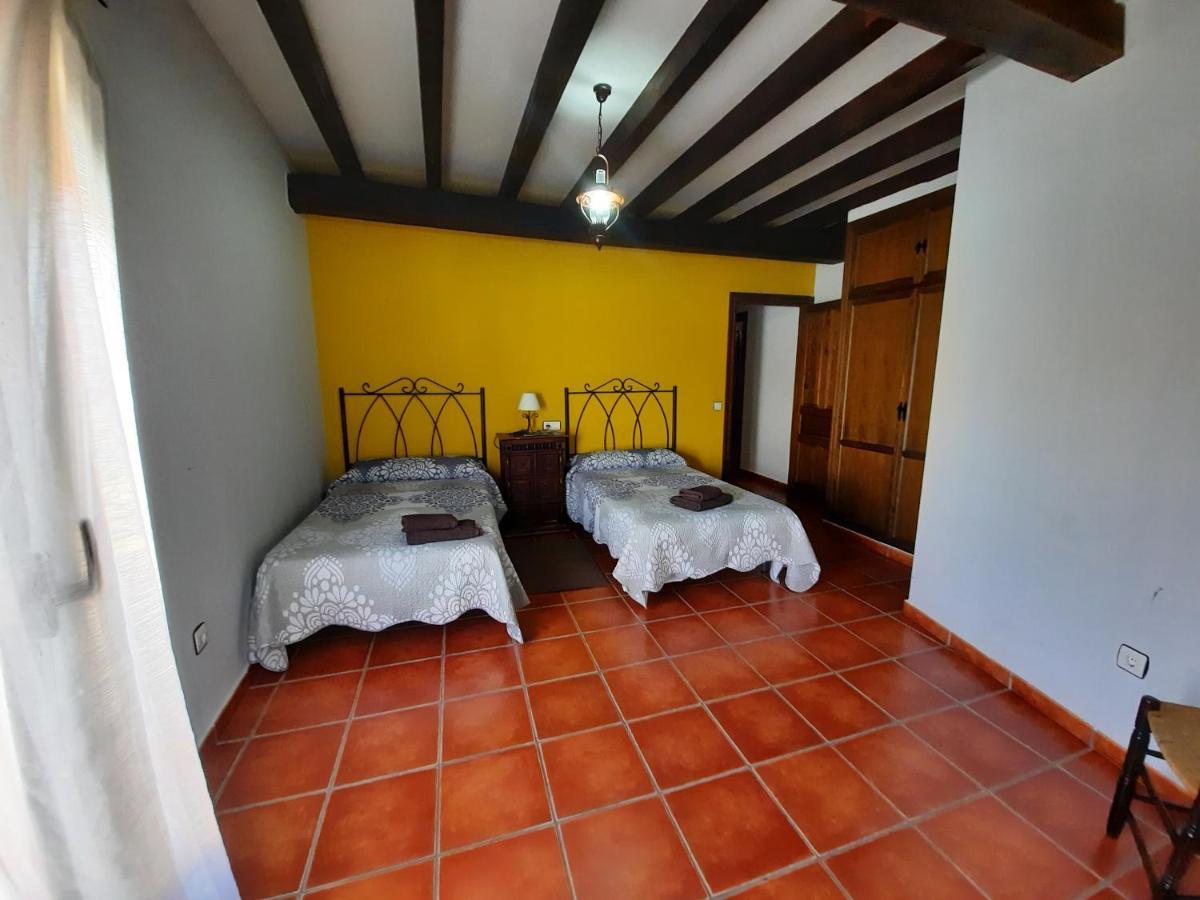Casa Rural El Cano De Abajo อัลเดอานวยวา เดล กามิโน ภายนอก รูปภาพ