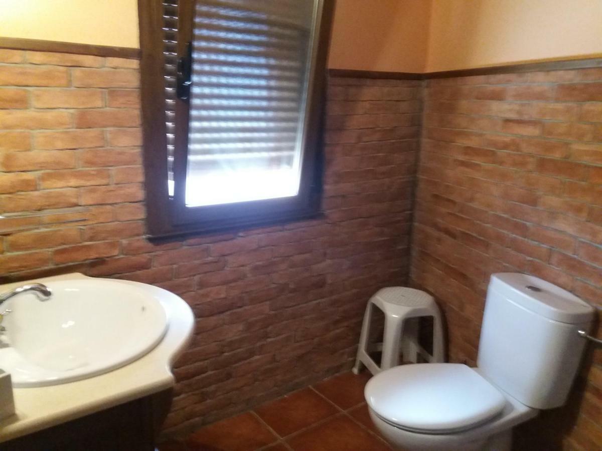 Casa Rural El Cano De Abajo อัลเดอานวยวา เดล กามิโน ภายนอก รูปภาพ